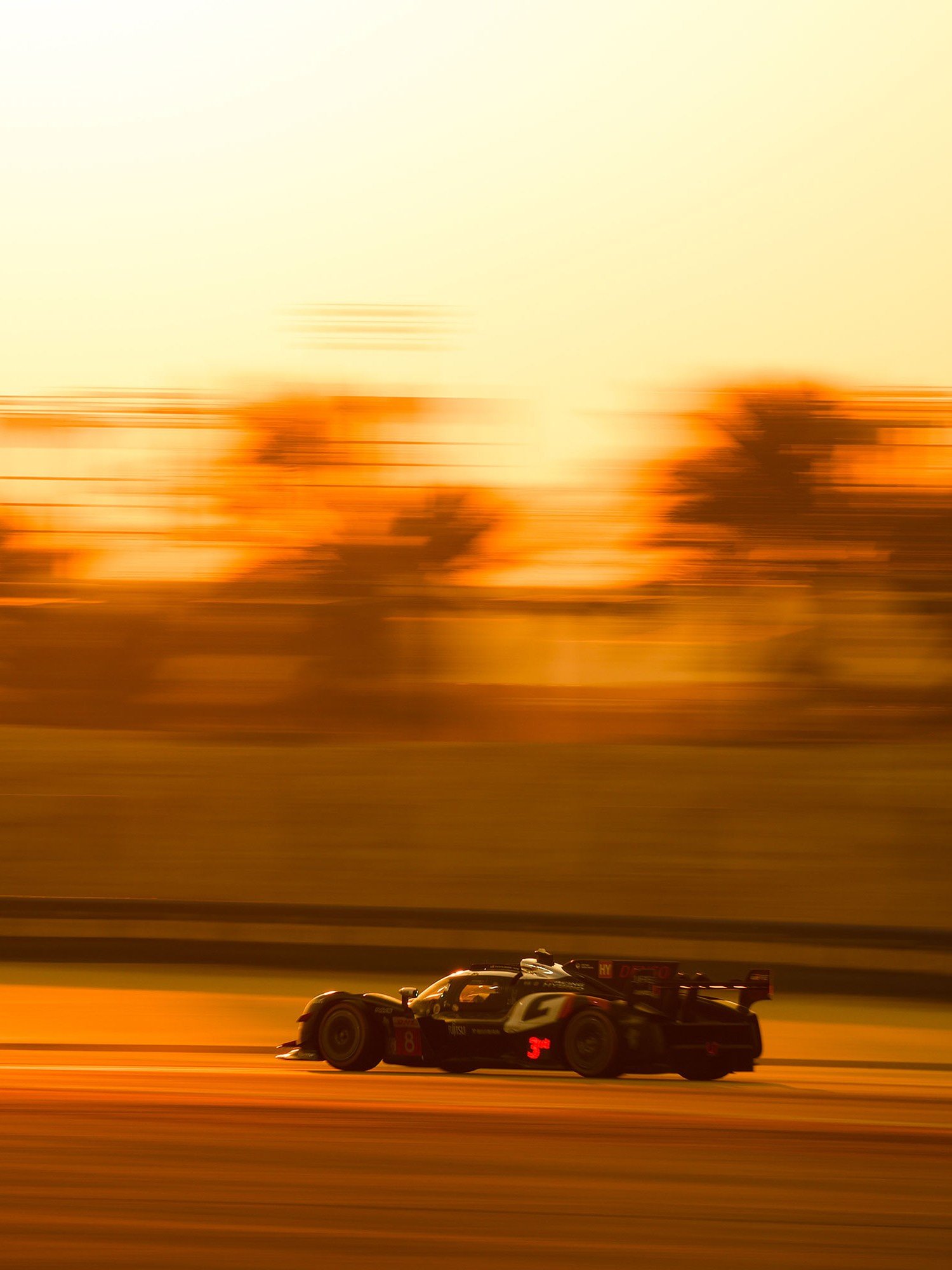 تیمی پێشبڕکێی تۆیۆتا گازوو پلەی یەکەم و دووەم بەدەست دەهێنێت لە پێشبڕکێی 8 کاتژمێری بەحرەین 