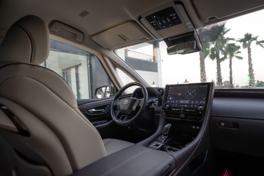 Sound System Advanced Alphard | Toyota