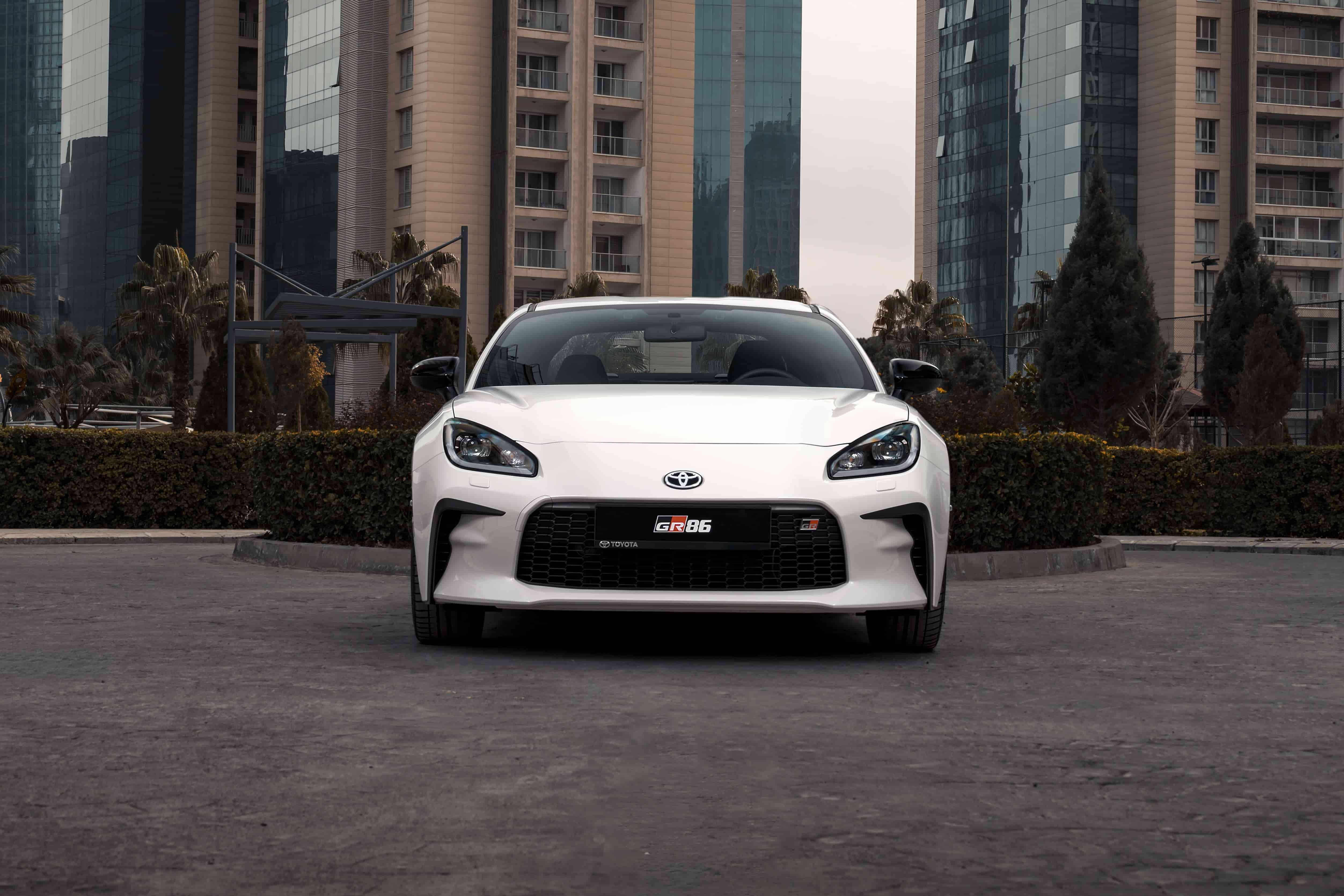 Exterior 4