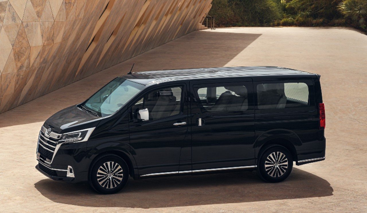 Exterior 5